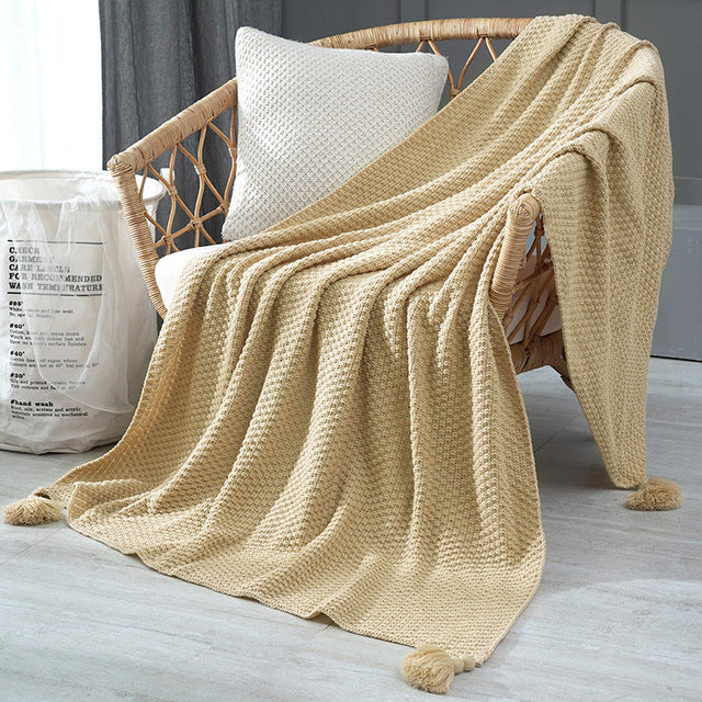 Velora – Soft and Warm Knitted Fringe Throw