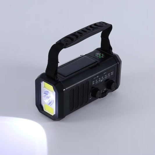 Solara – Radio d’Urgence Multifonctionnelle 10,000mAh avec Énergie Solaire et Dynamique