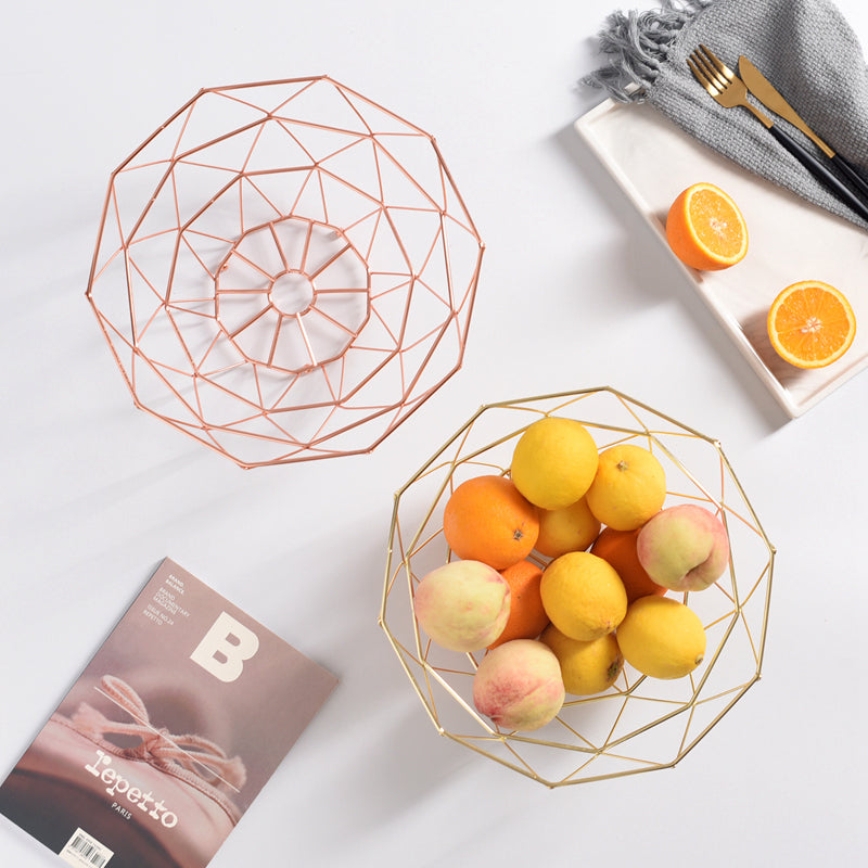 Corbeille Décorative en Fils Métalliques Géométriques Cuivrés pour Fruits Magazines et Accessoires