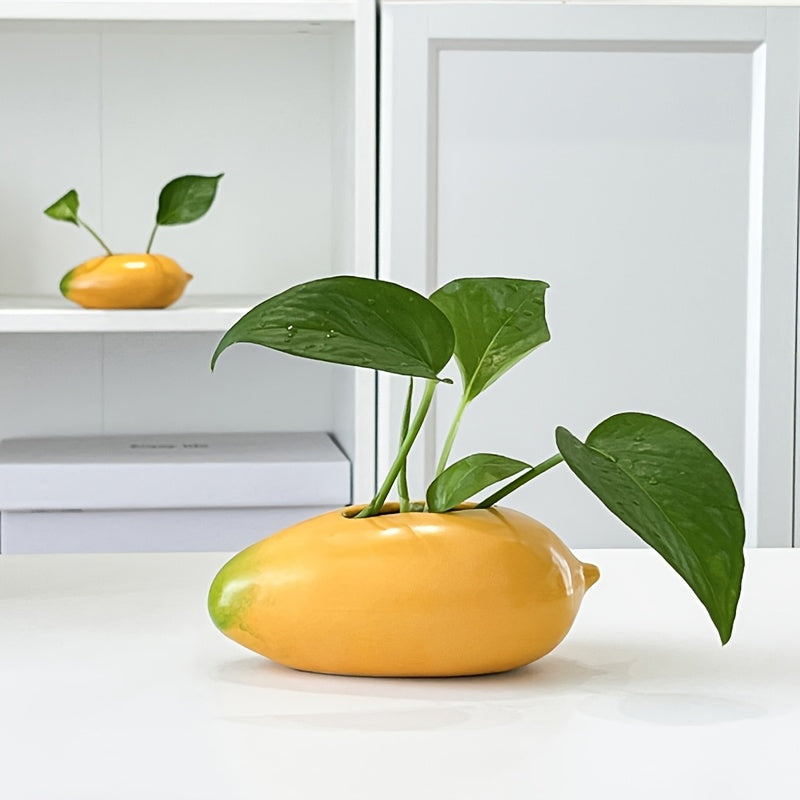 Mango-Shaped Ceramic Flower Pot with Glossy Glaze for Indoor Plants