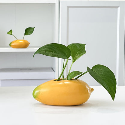 Mango-Shaped Ceramic Flower Pot with Glossy Glaze for Indoor Plants