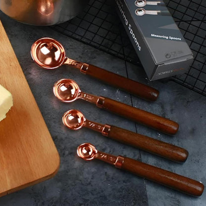 Orion – Set de Cuillères et Tasses à Mesurer en Cuivre Élégant et Durable