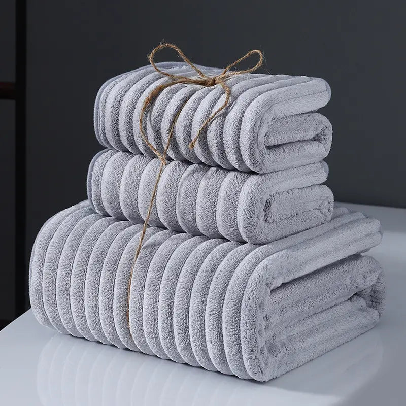 Arden – Ensemble de Serviettes Chenille Côtelées 3 Pièces