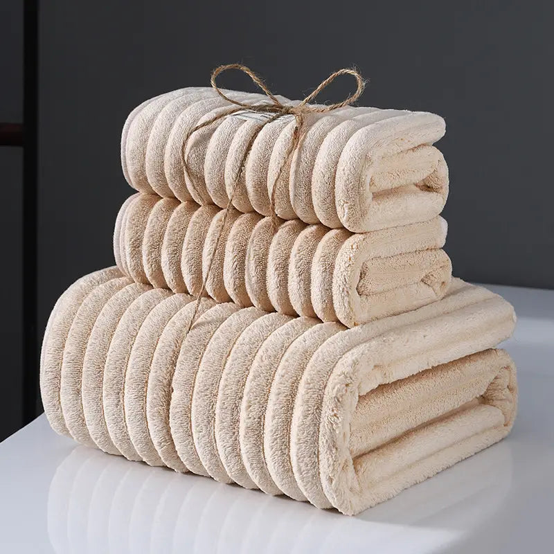 Arden – Ensemble de Serviettes Chenille Côtelées 3 Pièces