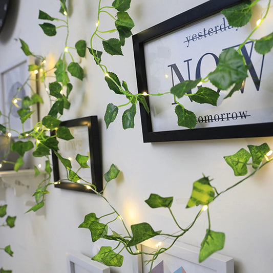 Guirlande Lumineuse à Feuilles de Lierre Artificielles, Guirlande LED Déco pour Chambre et Mur, Alimentation sur Piles