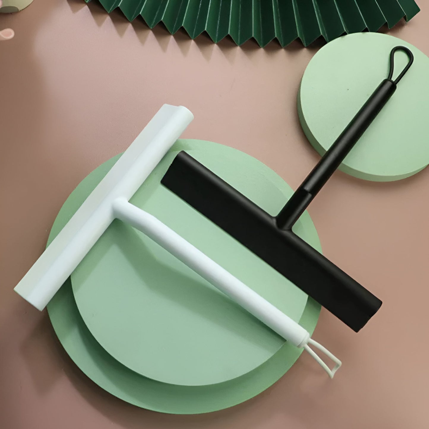 Lunara – Raclette en Silicone Ergonomique et Polyvalente