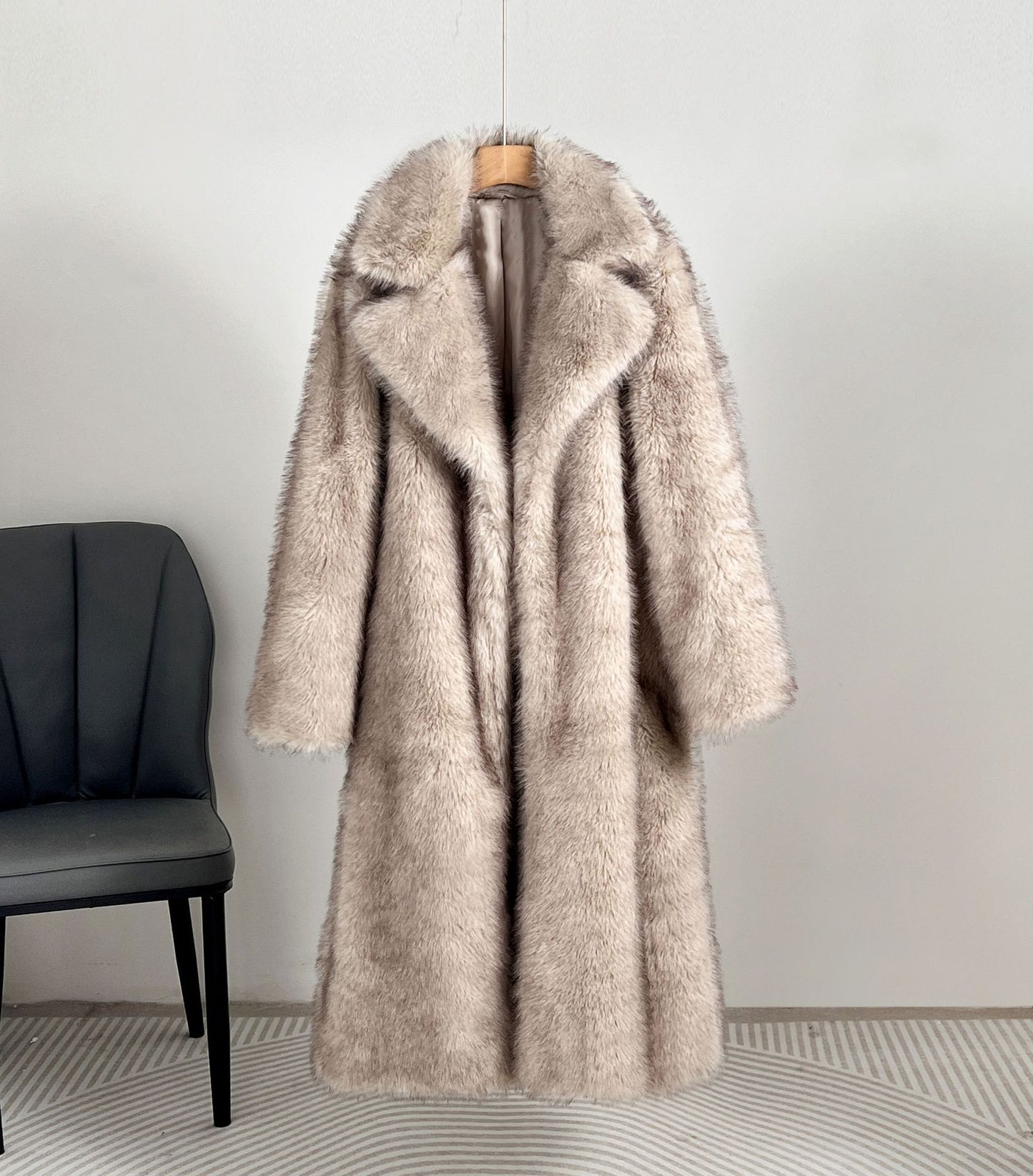 Manteau Long en Fausse Fourrure - Aurelles