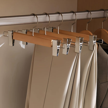 Velora – Cintres à Pantalons en Bois Premium avec Pinces Élégants
