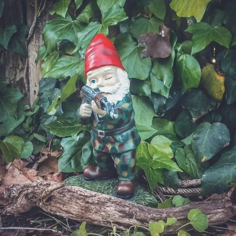 Figurine Décorative Nain de Jardin Tenue Camouflage Militaire en Résine Résistante aux Intempéries pour Extérieur