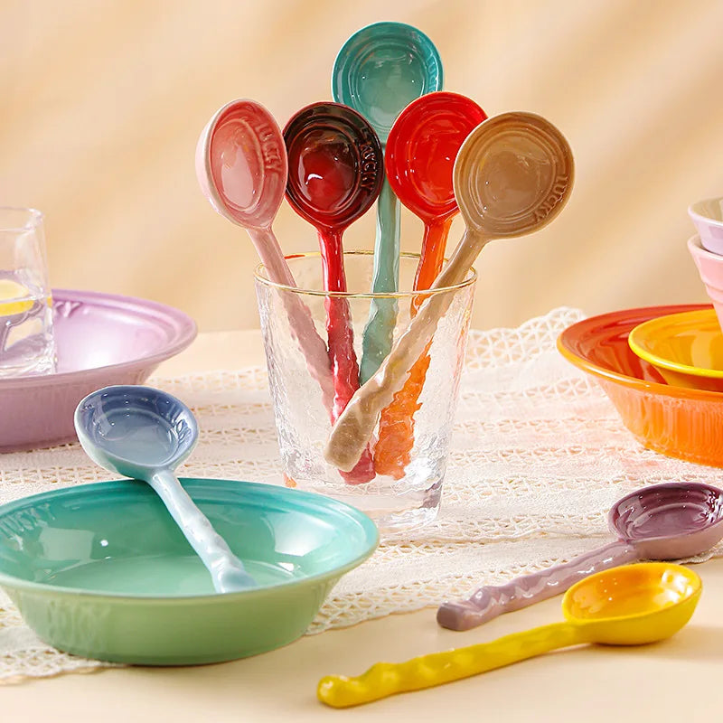 Set de Cuillères en Céramique Émaillée Multicolores avec Manche Ondulé pour Café Dessert et Confiture