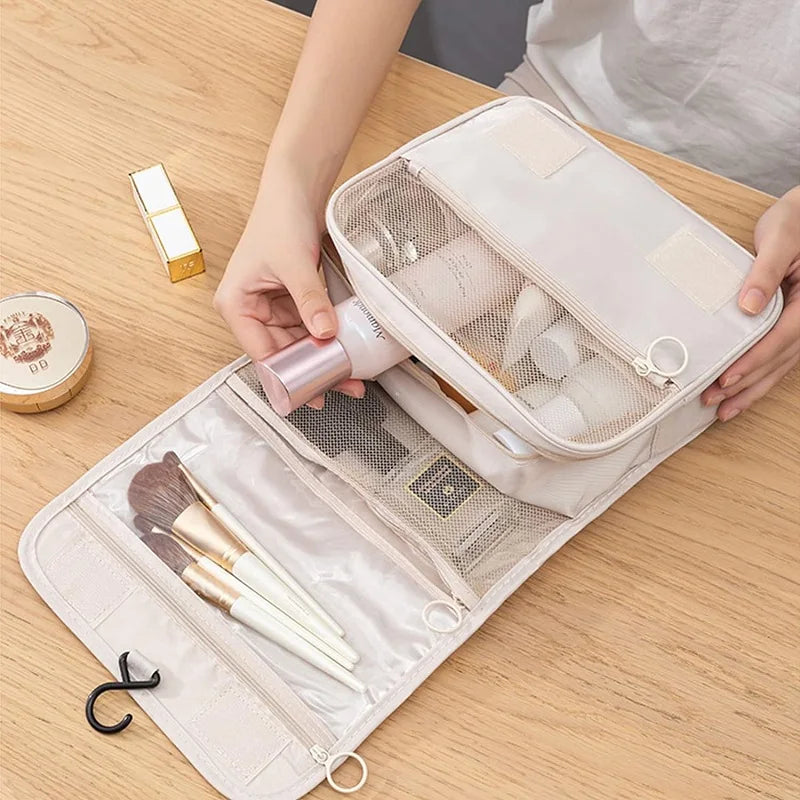 Velora – Trousse de Toilette Suspendue Compacte et Polyvalente