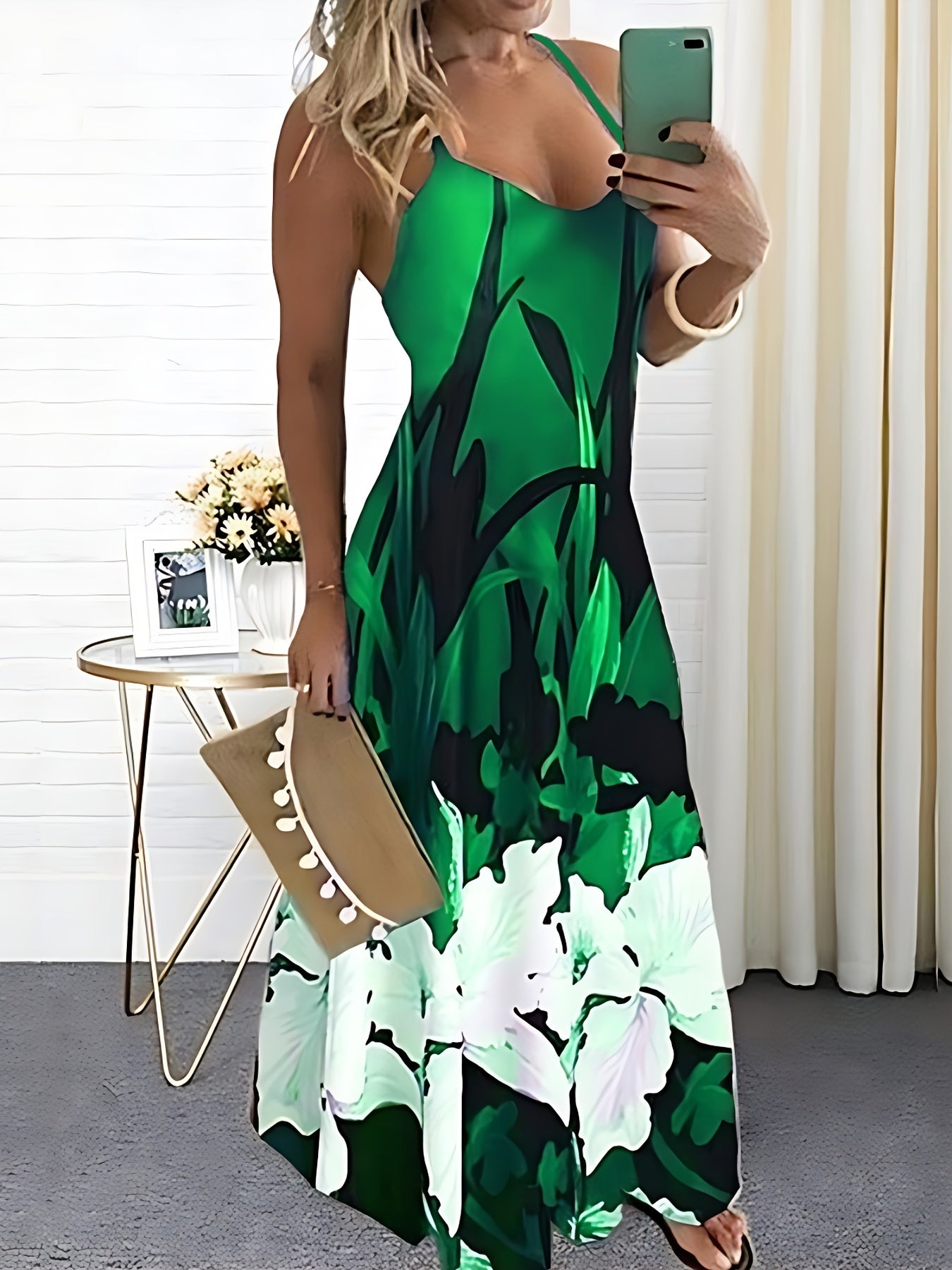 Robe à Bretelles Spaghetti Imprimée Fleurs pour Femmes - À Porter Toute l'Année - Aurelles