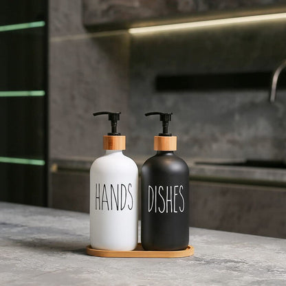 Duo de Distributeurs à Savon en Verre Mat avec Pompe Bambou Plateau Assorti pour Cuisine et Salle de Bain