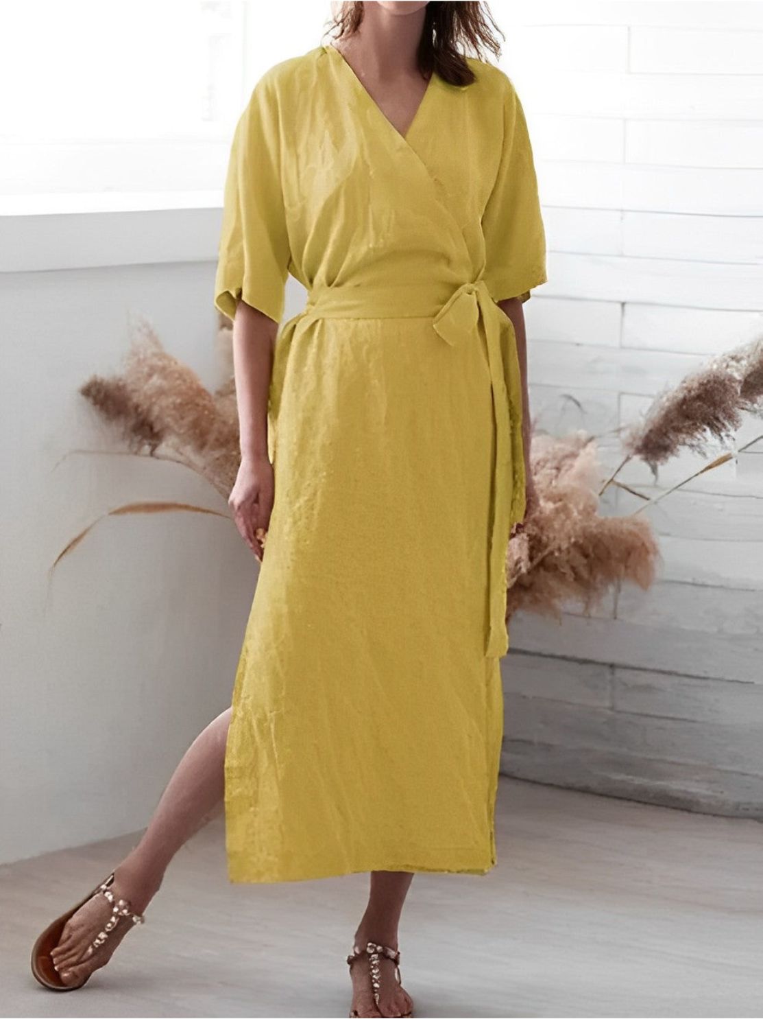 Robe Portefeuille avec Décolleté en V et Ceinture - Chic, Légère et à Porter Toute l'Année