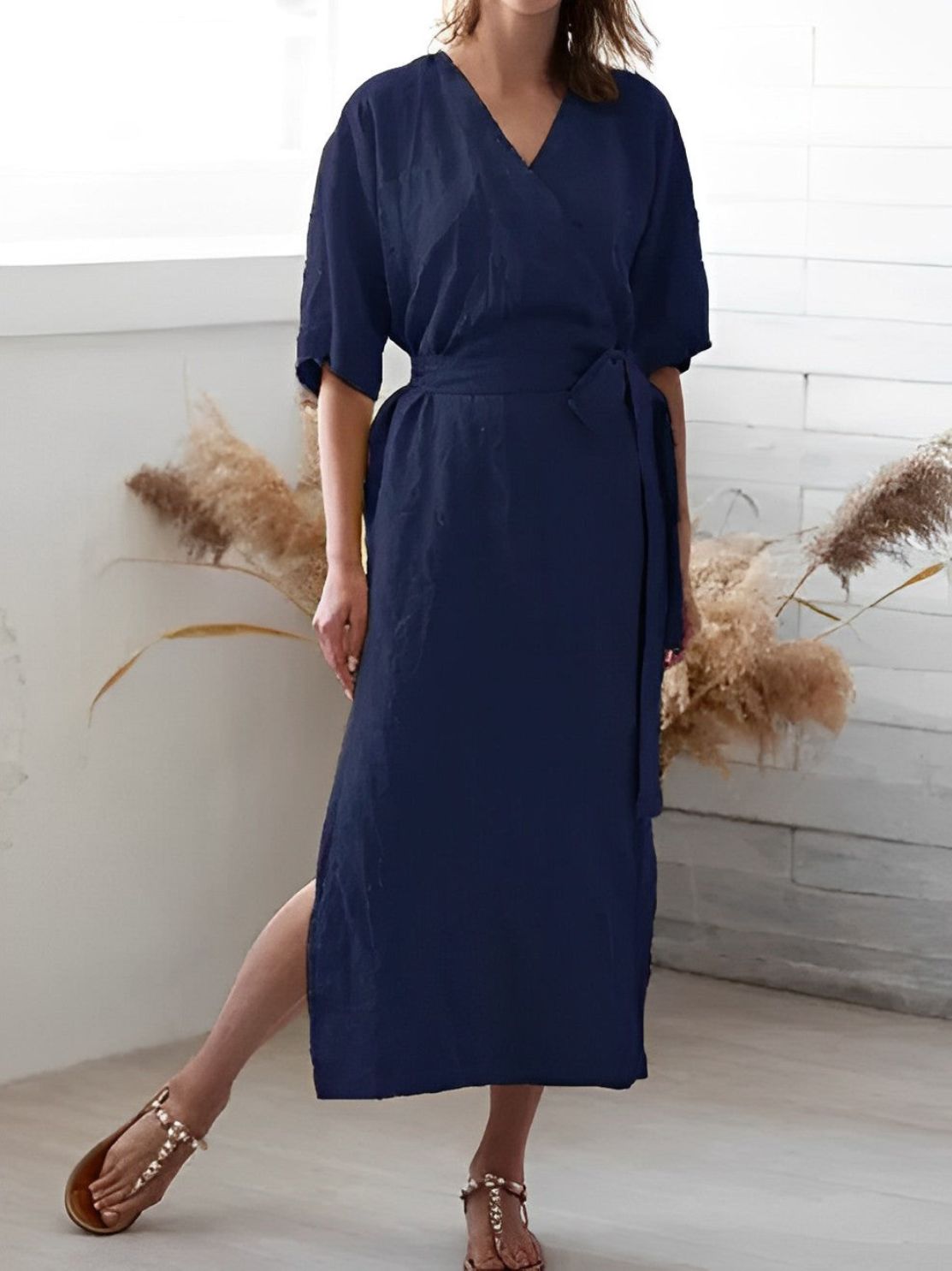 Robe Portefeuille avec Décolleté en V et Ceinture - Chic, Légère et à Porter Toute l'Année