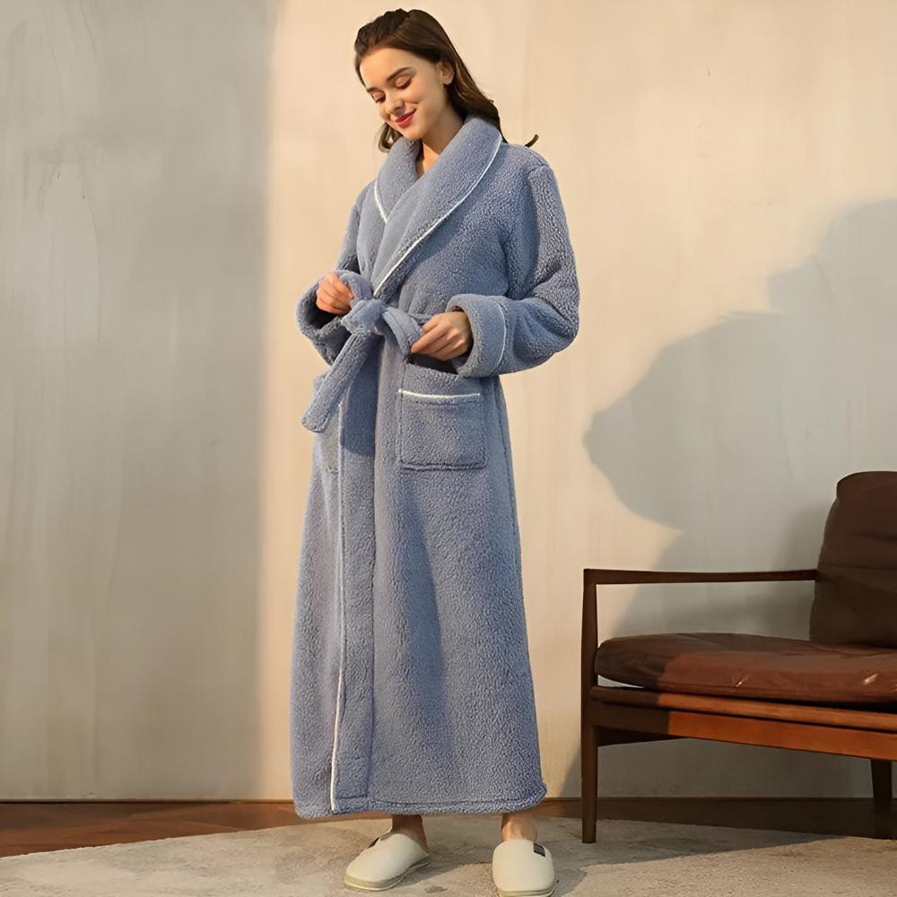 Lunara – Soft and Unisex Flannel Bathrobe
