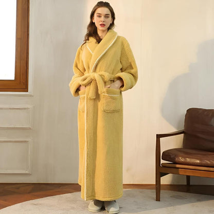 Lunara – Soft and Unisex Flannel Bathrobe