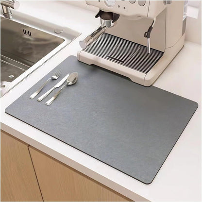 Velora – Tapis d’égouttage en Diatomite Texturée et Absorbante